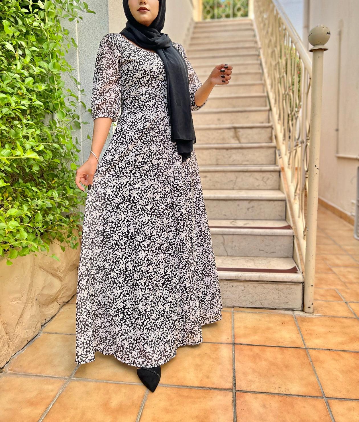 Black and White Floral Print Maxi Dress (GBF8001B) - G O O S E B E R Y®