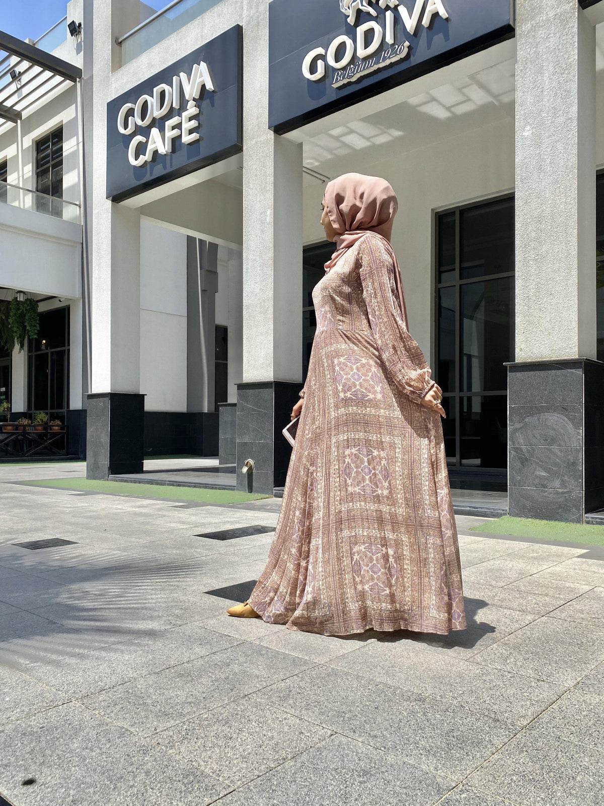 Beige Abstract Print Pleated Maxi Dress (GBF7003) - GOOSEBERY