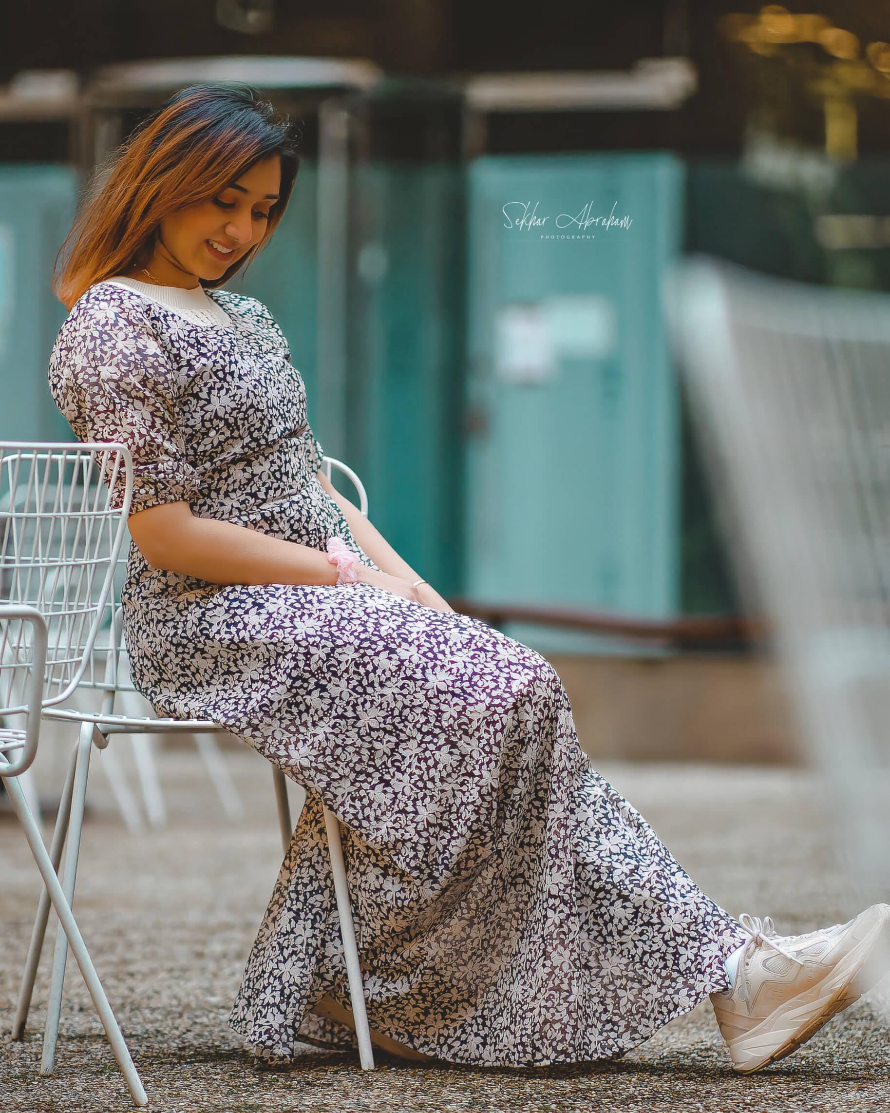 Black and White Floral Print Maxi Dress (GBF8001B) - G O O S E B E R Y®