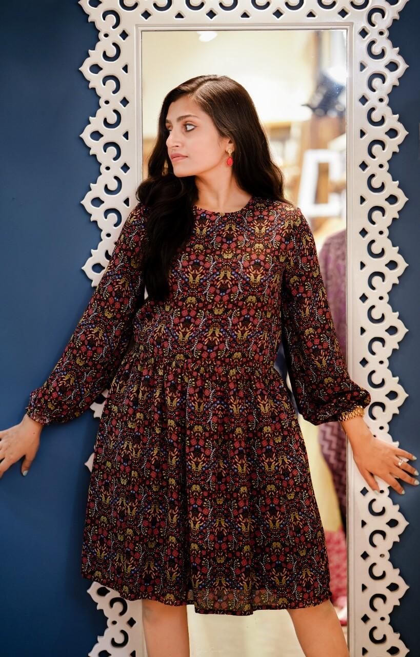 Red Floral Printed Knee Length Dress (GBF7007) - G O O S E B E R Y®